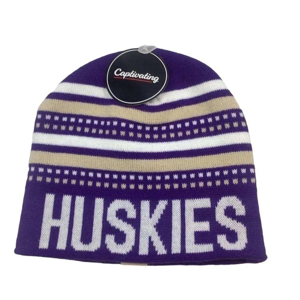 NWT Washington Huskies beanie